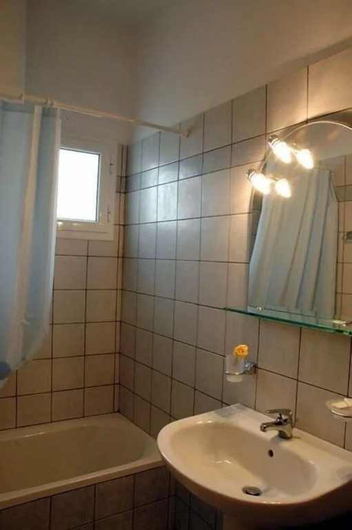 Alma Apartments