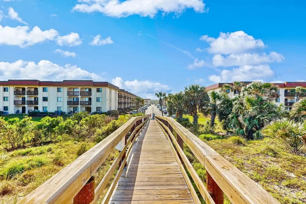 Newly Remodeled Ground-floor Condo W/on-site Pools, 5 hot Tubs, Tennis, AC