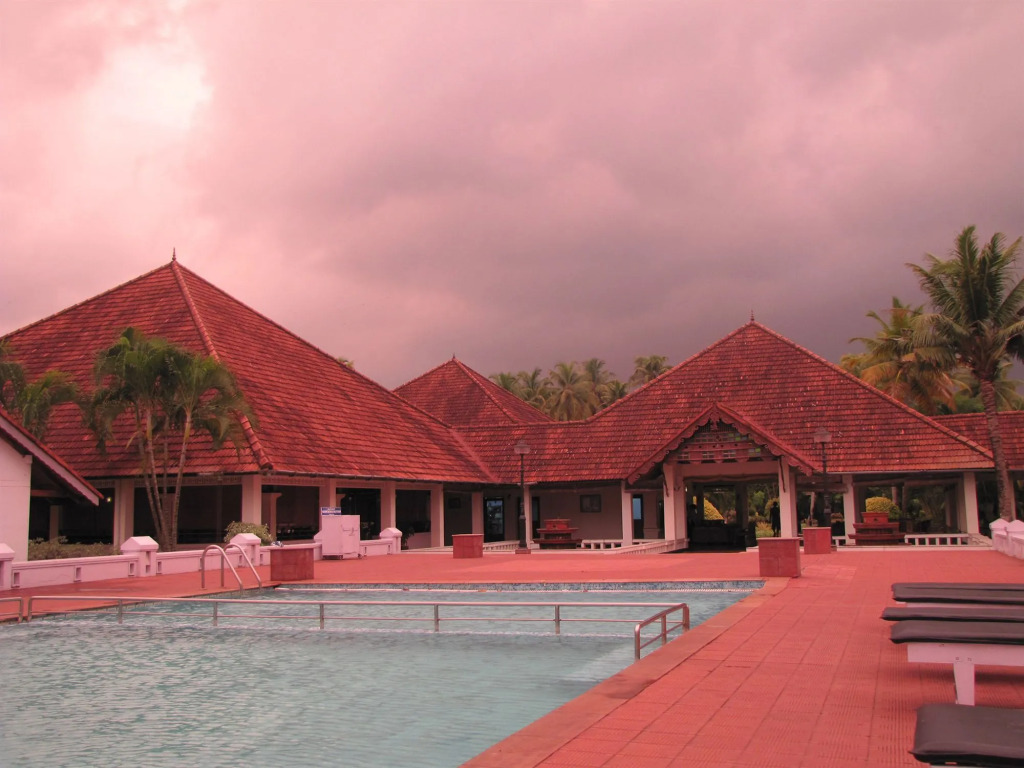 Abad Whispering Palms