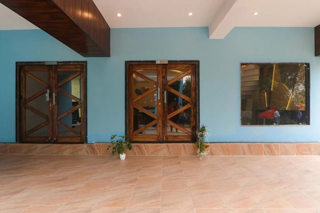 FabHotel Blueark