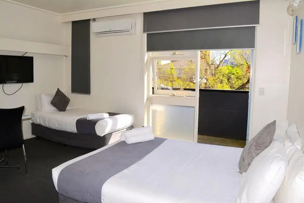 George Powlett Apartments