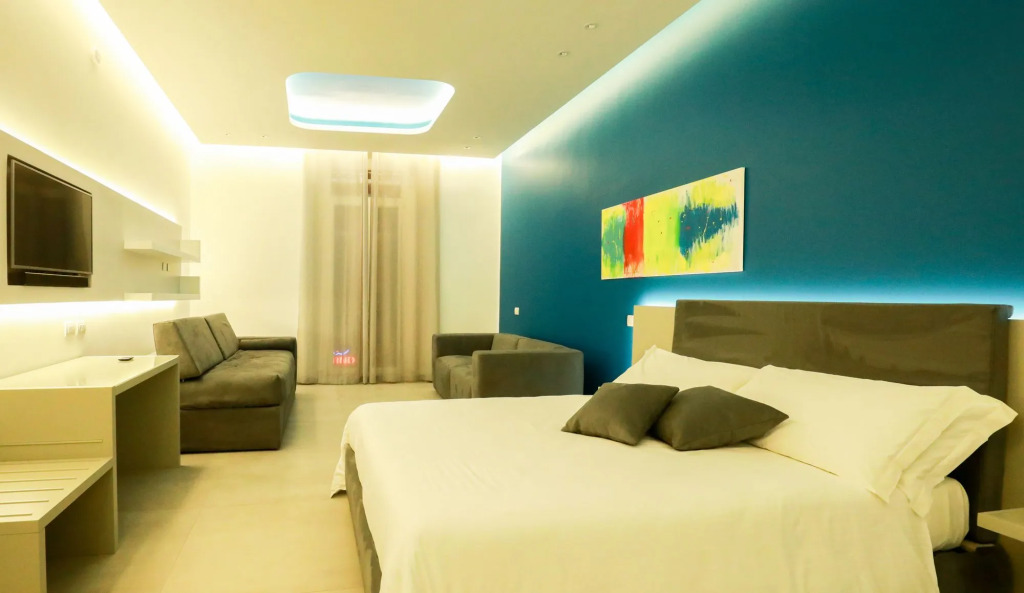 Toledo 16 Luxury Suites