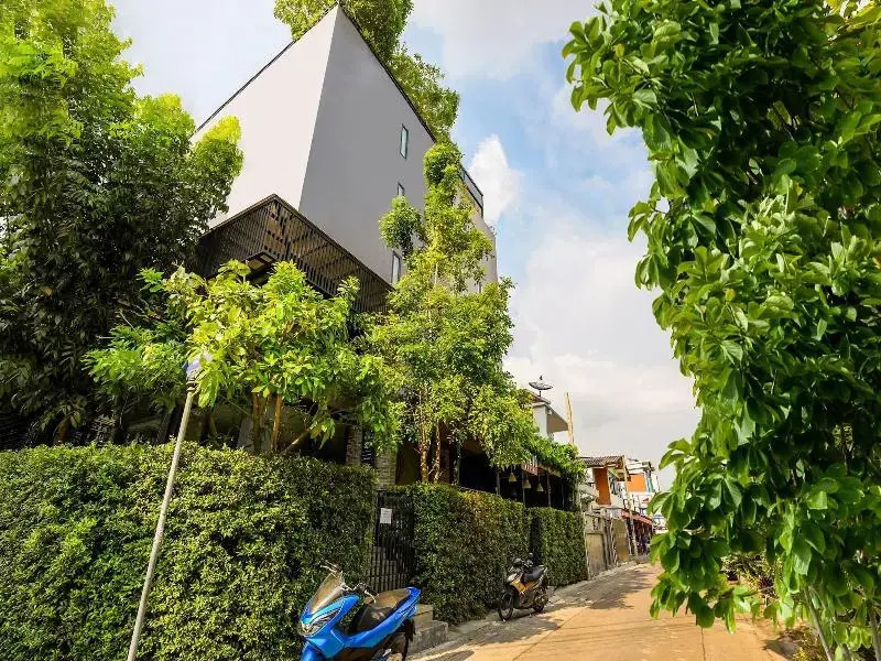 Kitzio House Hotel Huai Kwang