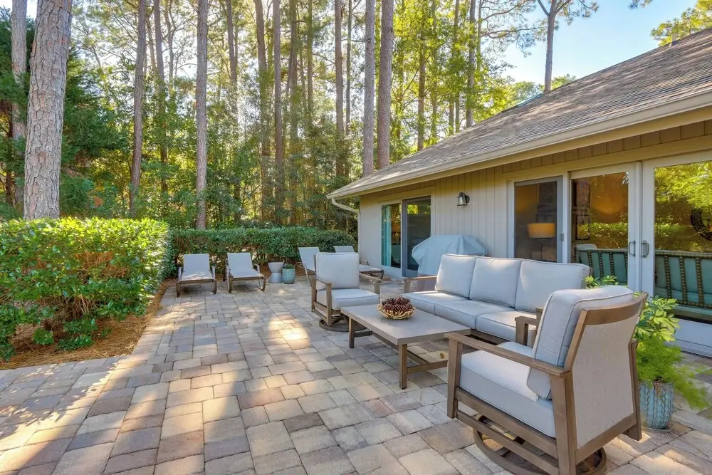 Charming Lakefront Retreat in Palmetto Dunes!