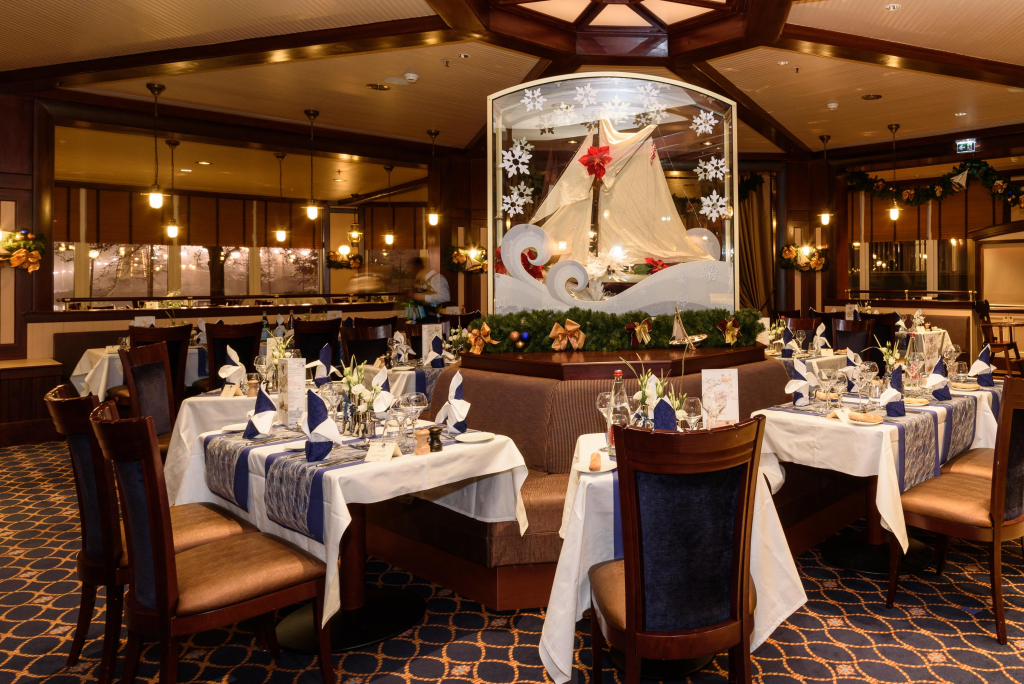 Disney Newport Bay Club