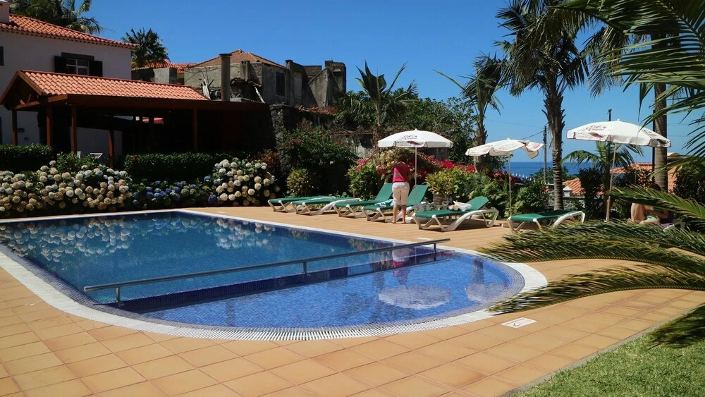 Studio in Ponta Delgada, With Wonderful sea View, Pool Access, Furnish