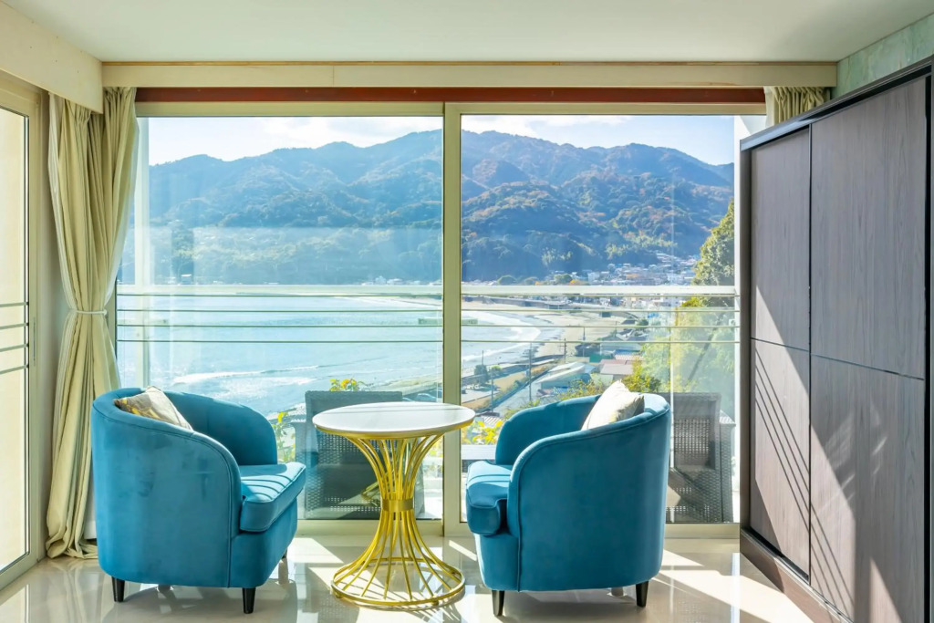 HOTEL HIMALAYA SEA