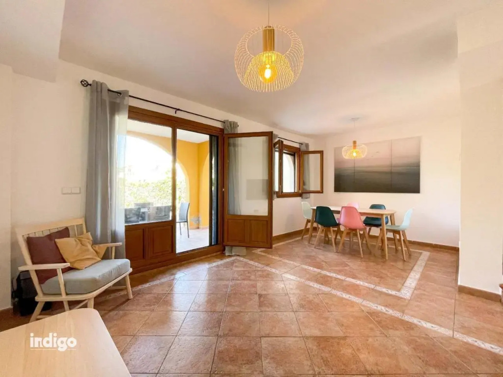 Town House with Garden and Pool Access