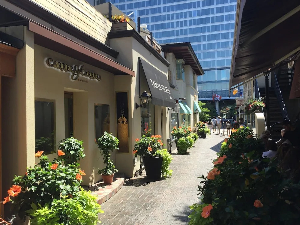 Execstay - Luxury Yorkville Suites