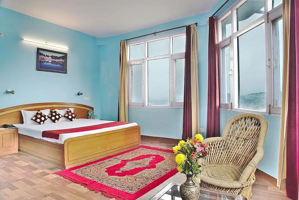 Hotel Raikot Resort