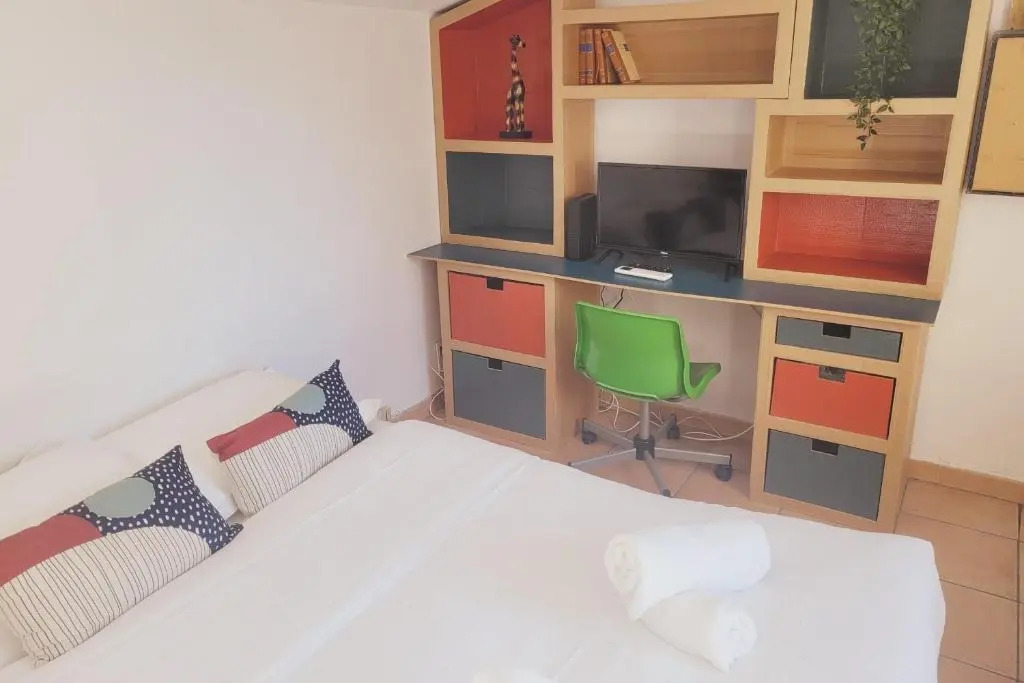 Studio With Wifi For 2 Near Remparts D'avignon