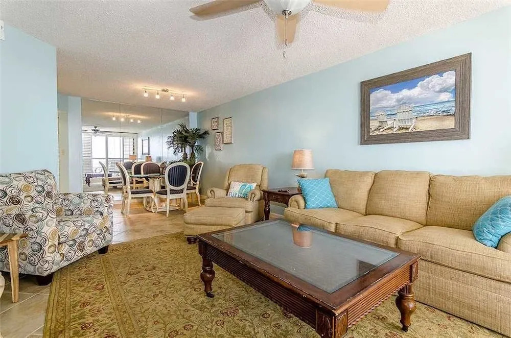 Windward Pointe 1003 - 3 Br condo by RedAwning