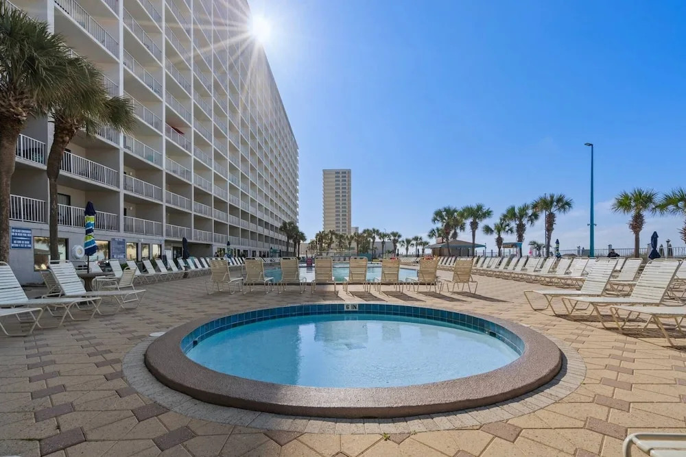 The Summit Unit 512