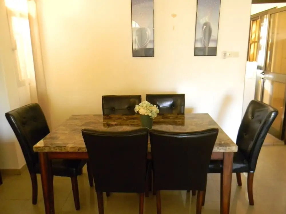 The Corporate Villa - Nyekonakpoe-Lome