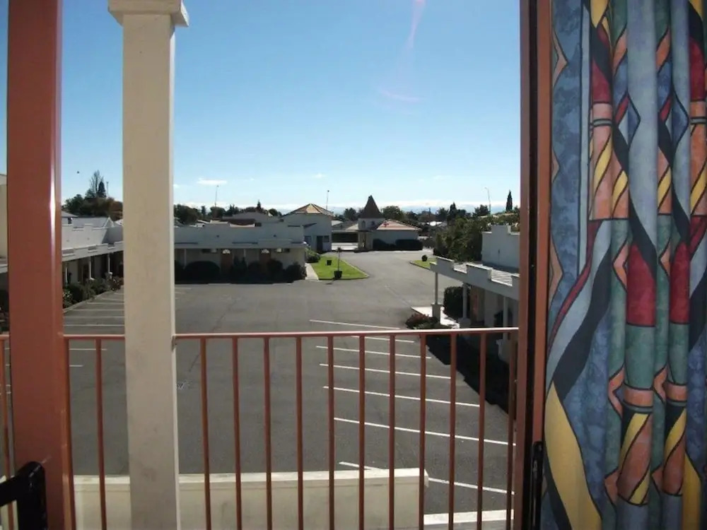 Valdez Motor Lodge