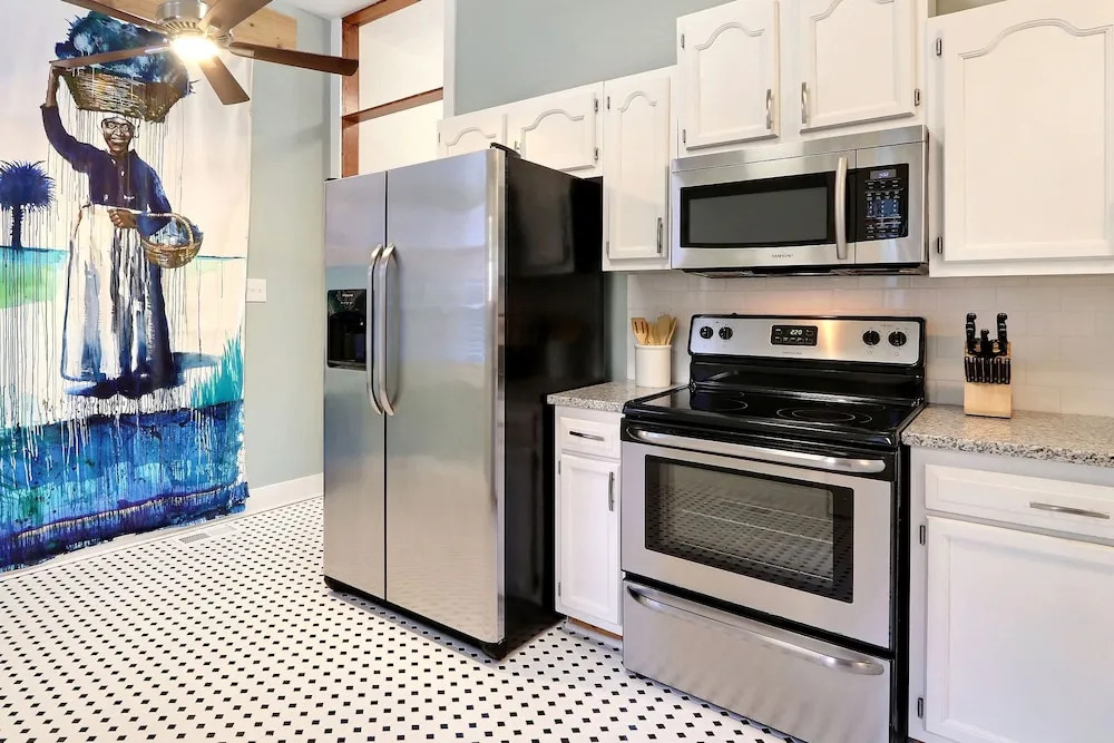 Gallery Stays - Spartina