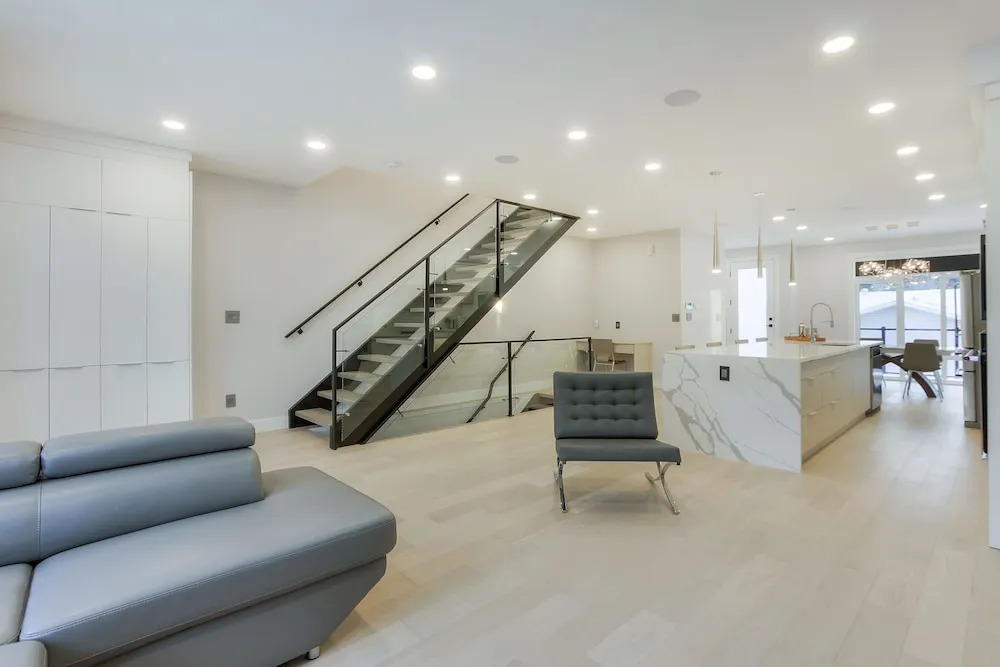 New Luxury Townhome 23