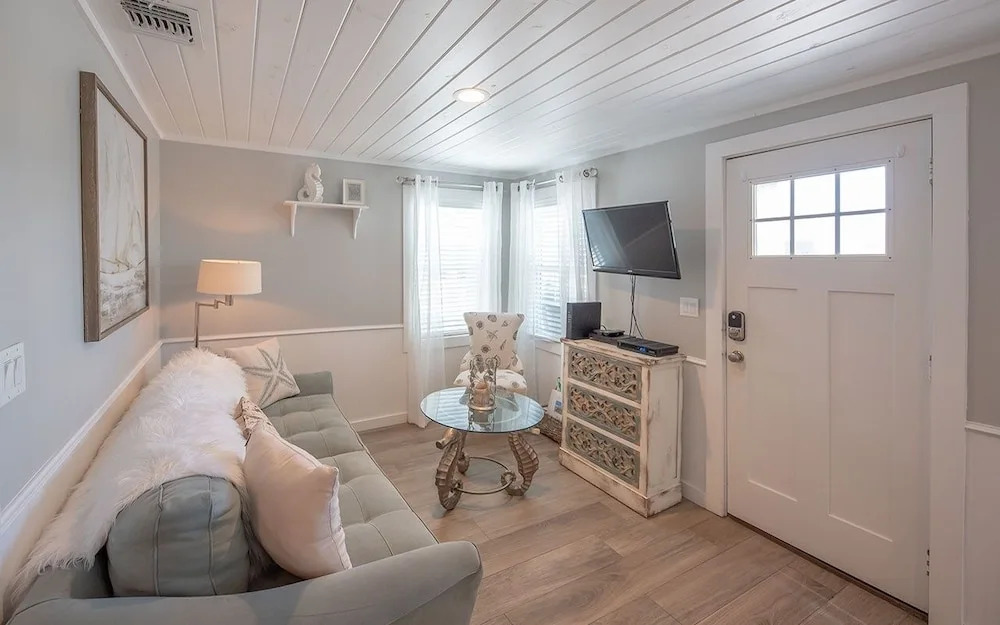 Silver C Cottage 523 by RedAwning