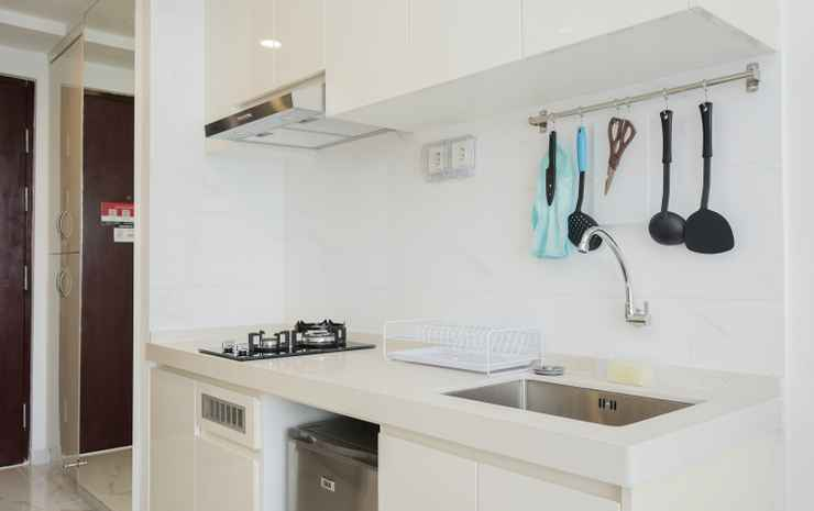 Well Appointed and Homey Studio Room at Sky House BSD Apartment By Travelio
