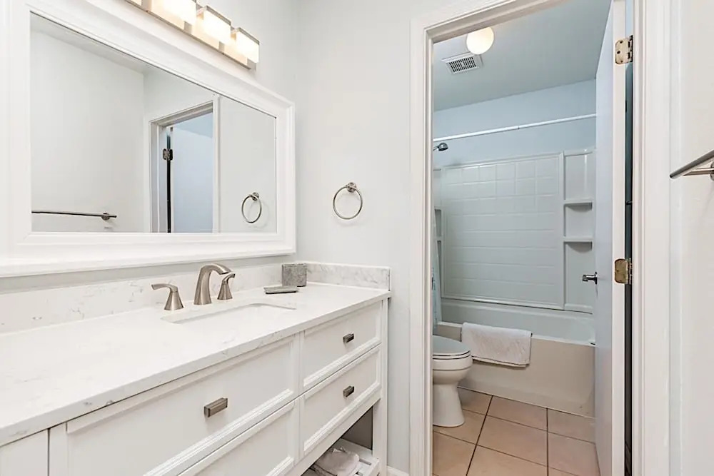 Bluebell Retreat 2BR by Casago