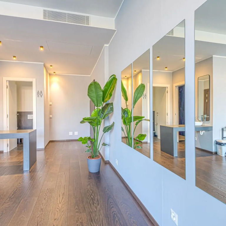 Icon H 307 Suite Micro-living