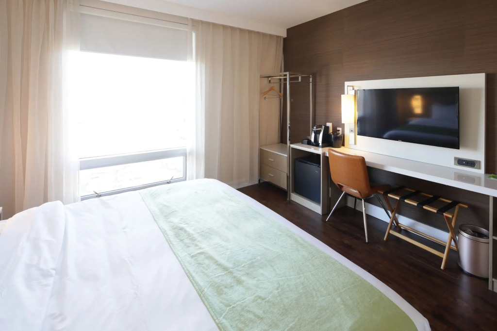 Wyndham Garden Fresh Meadows Flushing