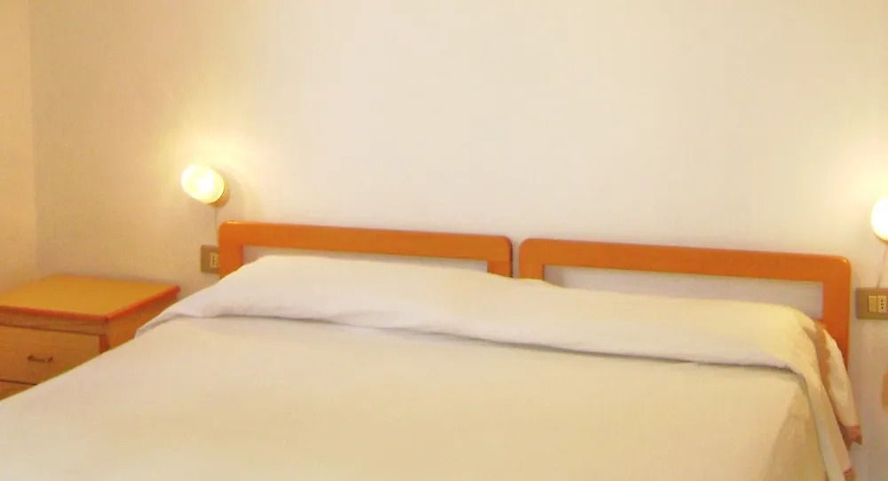 Villaggio Camping Castelvetere