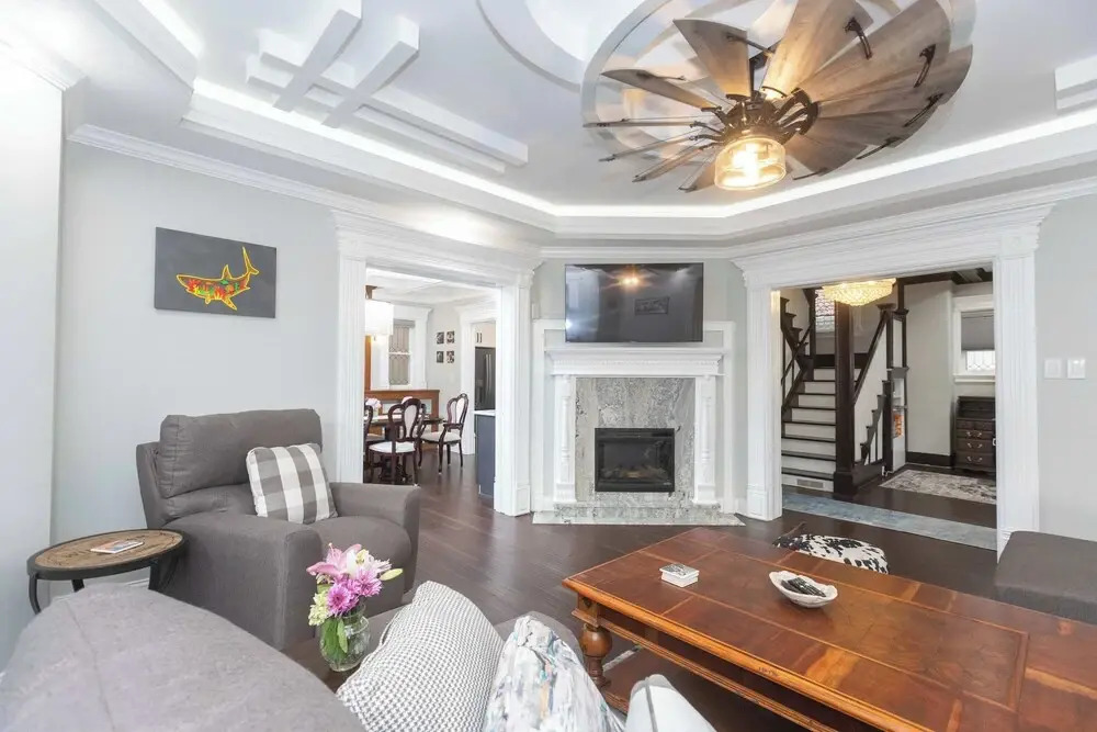 4 BDR Lake Geneva Estate Across From Beach!