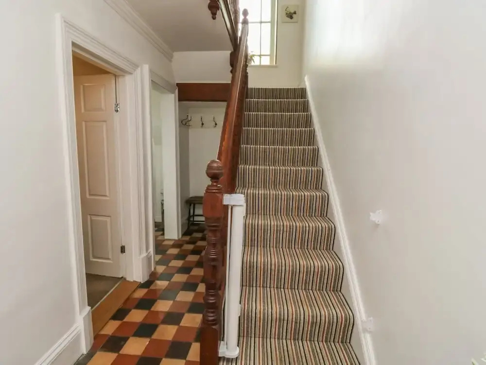 Lands House