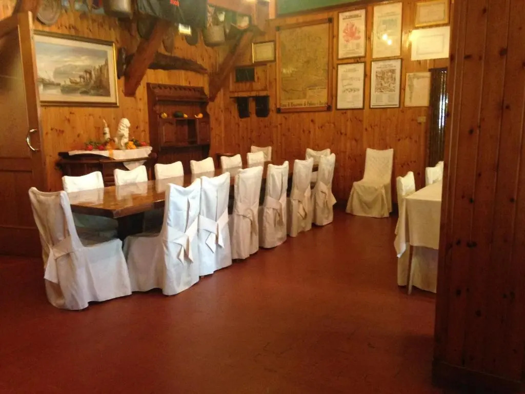 Hotel Pizzeria Ristorante "Al Leone"