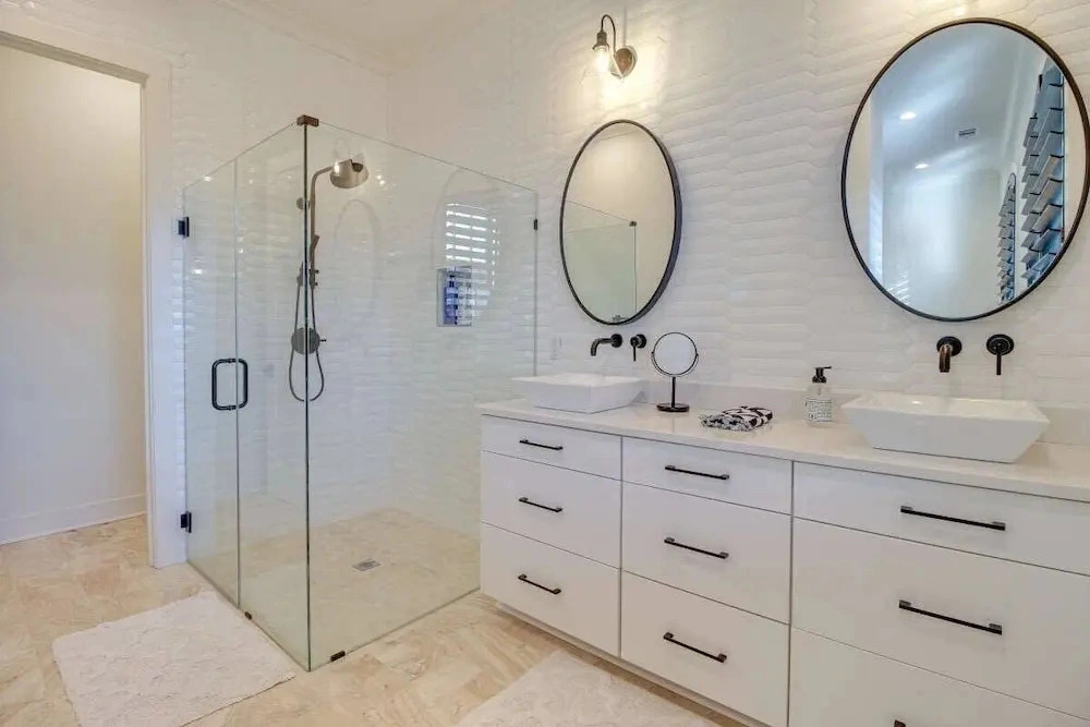 River Views, Historic Central Neighborhood, Luxury Townhome