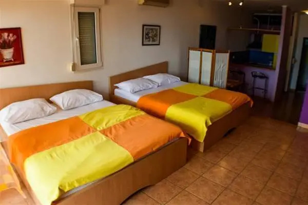 Apartment M