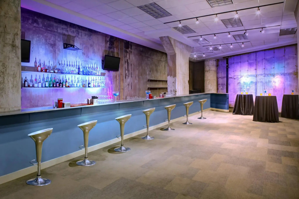 Aloft by Marriott Dallas Downtown