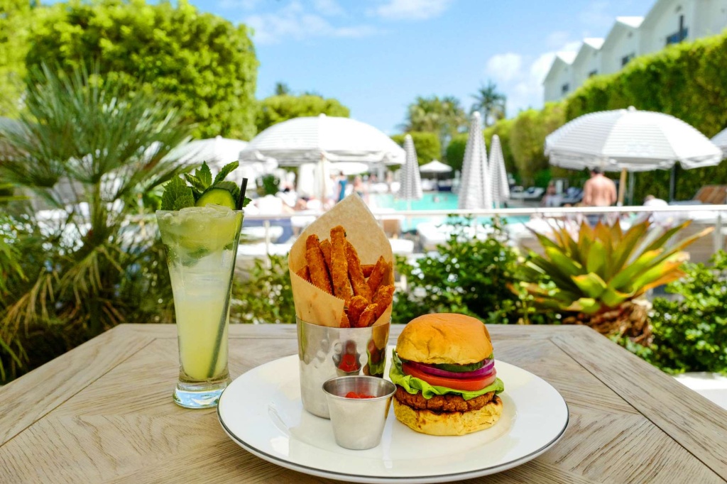 Nautilus Sonesta Miami Beach