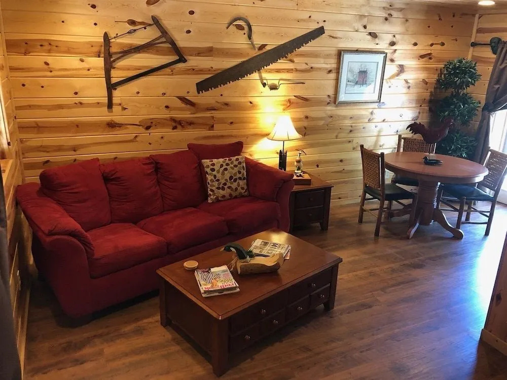 Nacoochee Valley Lodge