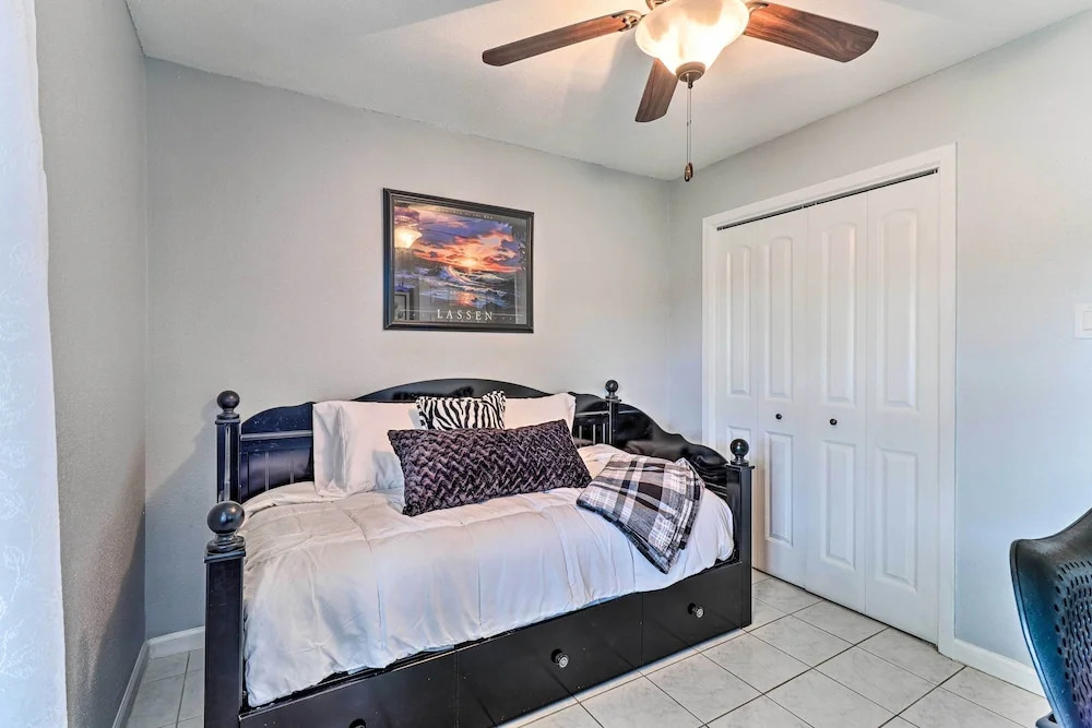 6 Mi to Fort Hood: Killeen Home w/ Yard & Patio