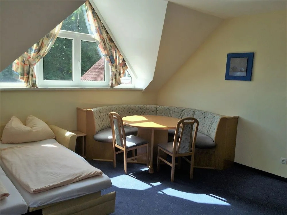 Hotel Garni Oasis Loipersdorf