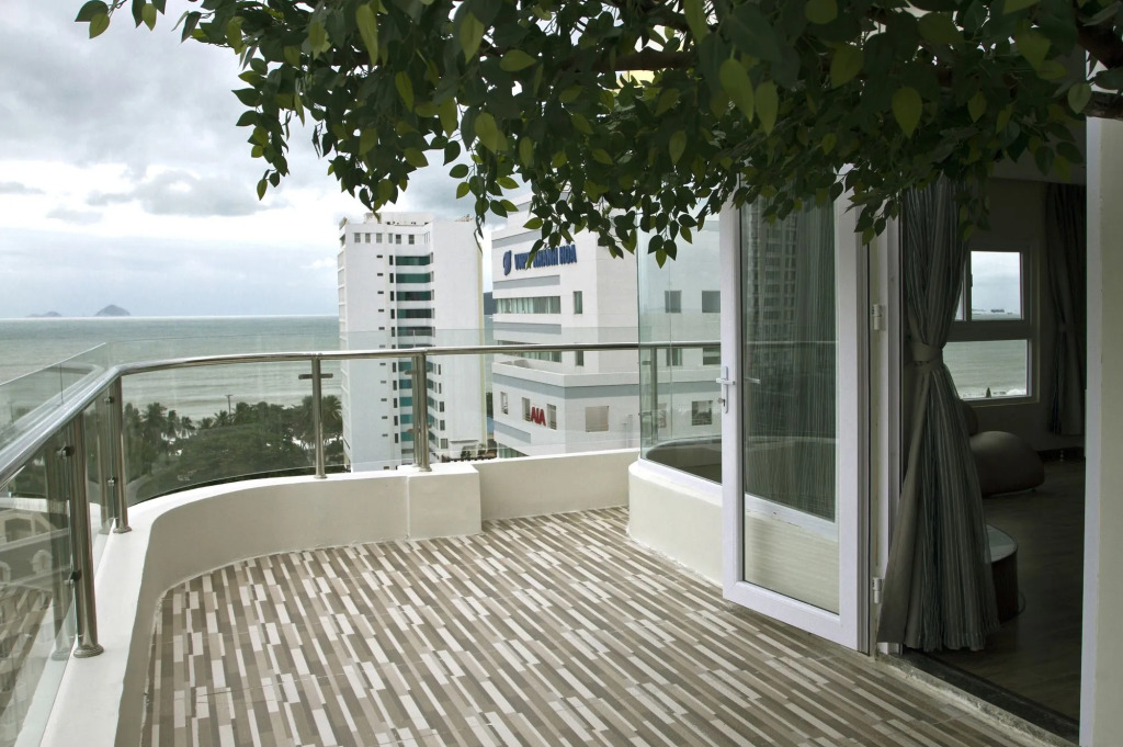 New Sun Hotel