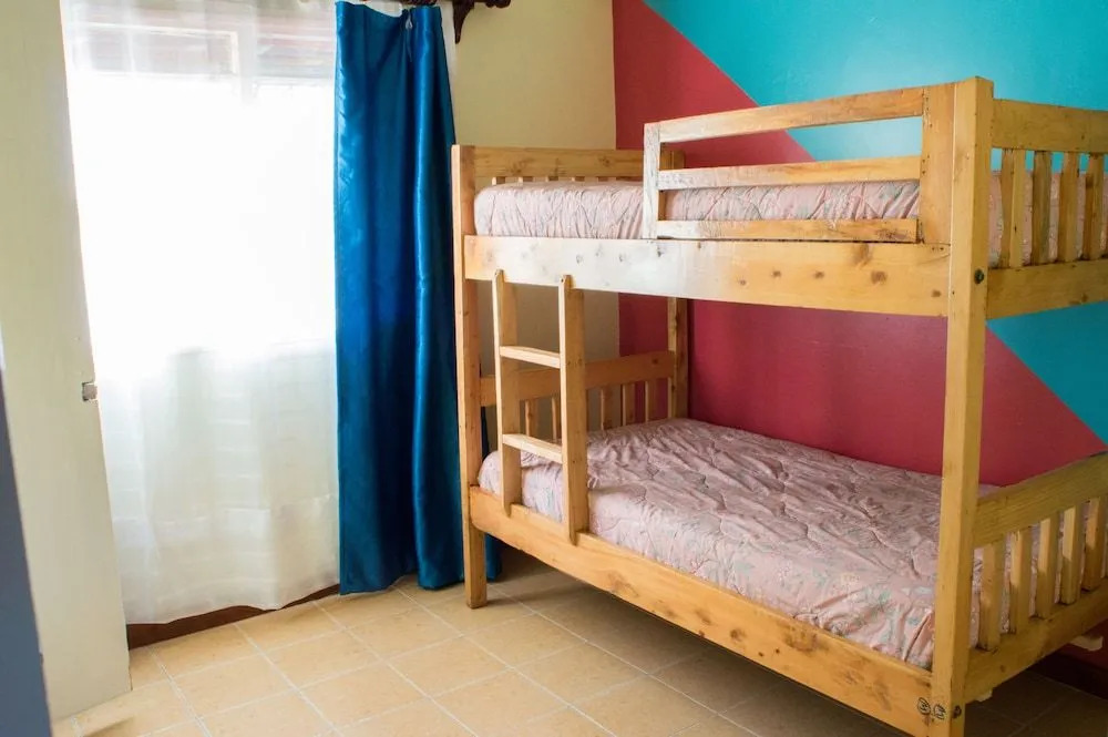 Naisula Place - Hostel