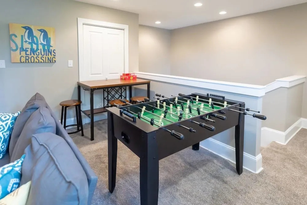 Sweet Indy Retreat New 4 Bd 4 Ba Sleeps 16!