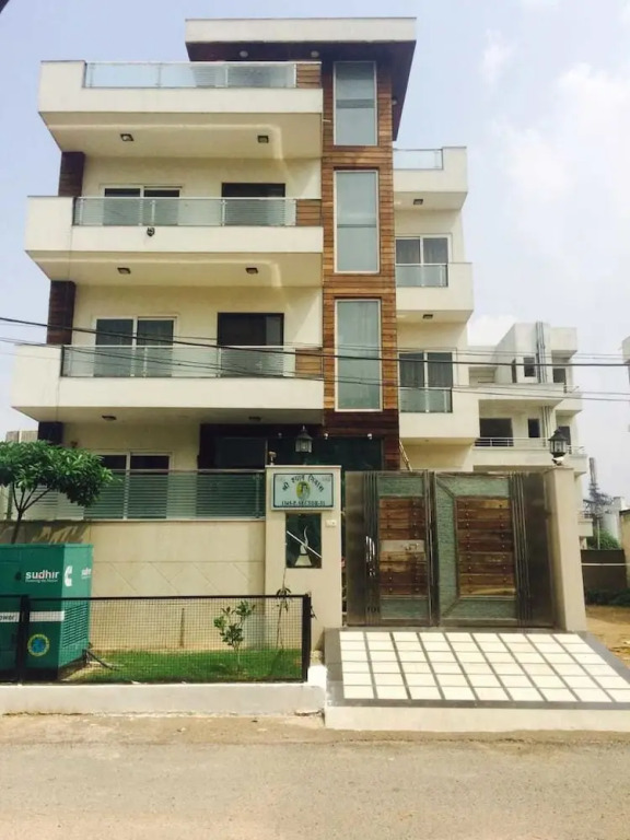 Asian Suites Elite Sector 31