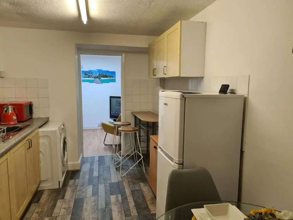 Property Malak Homz - West Street 2 Bed Premium Apartment