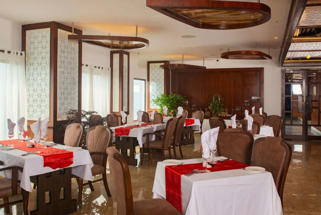 Ramada by Wyndham Gangtok Hotel & Casino Golden