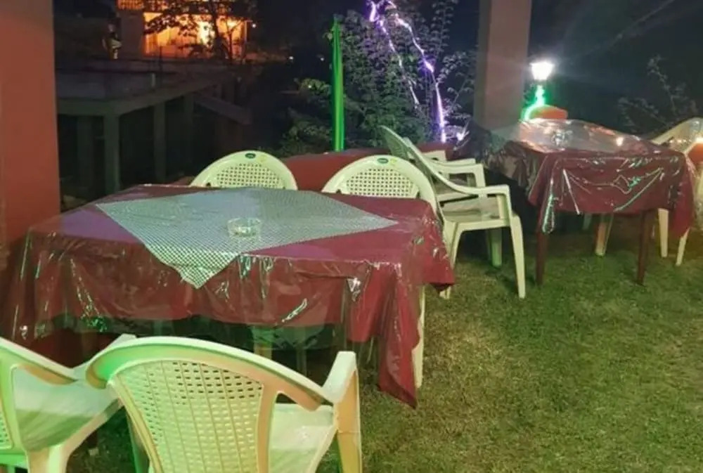 Goroomgo Aby's Hut Manali