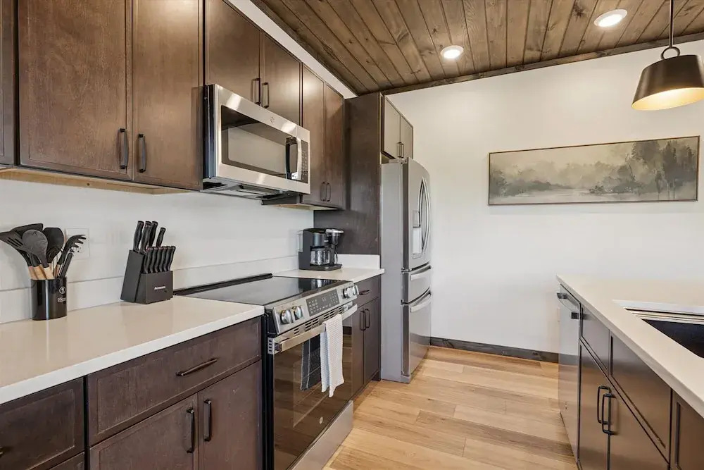 Gorgeous Brand-new Home w Pool Game Room Hot Tub