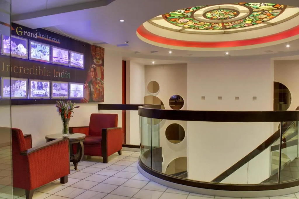 HOTEL GODWIN DELUXE NEAR CONNAUGHT PLACE Offers FREE AIRPORT PICKUP