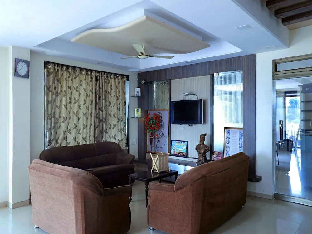 Hotel Shri Sai Murli
