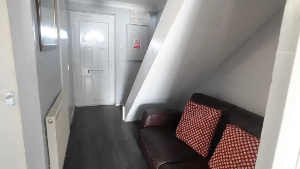 Huku Kwetu - Brentwood Townhouse