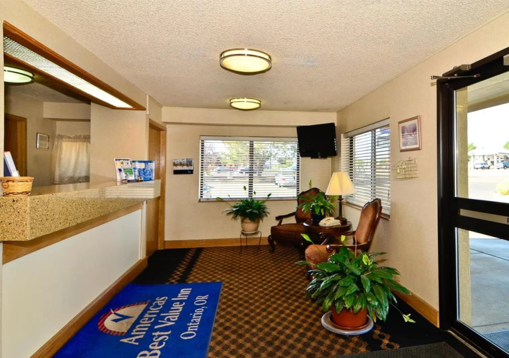 Red Lion Inn & Suites Ontario
