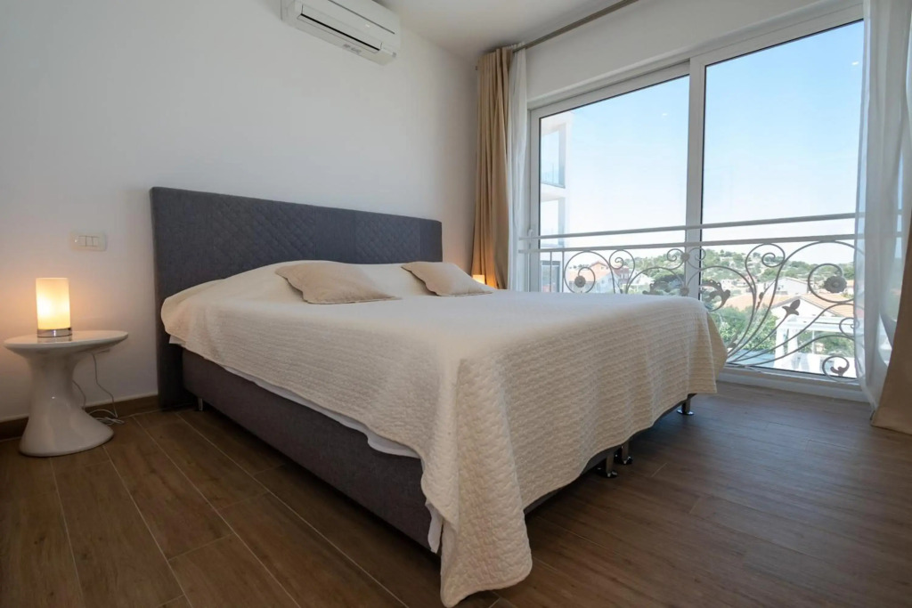 Apartment Summer dreams 2